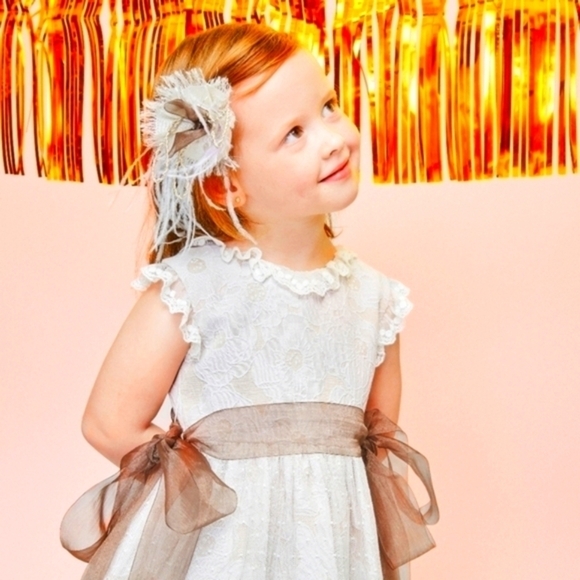 Dresses for girls - Picture 1 of 3